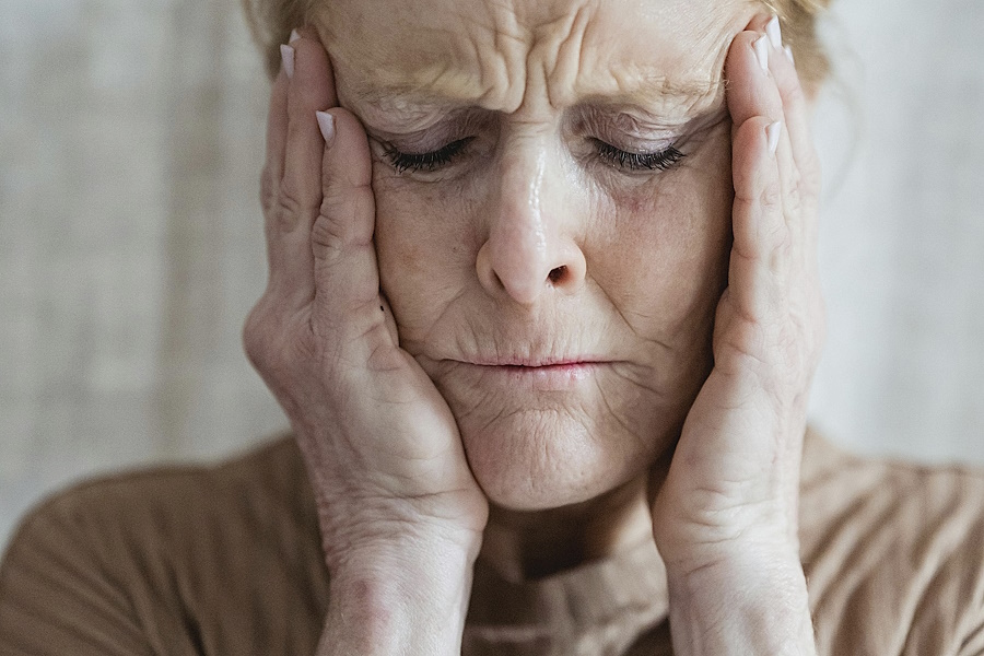 Bruxismo e serramento dentale