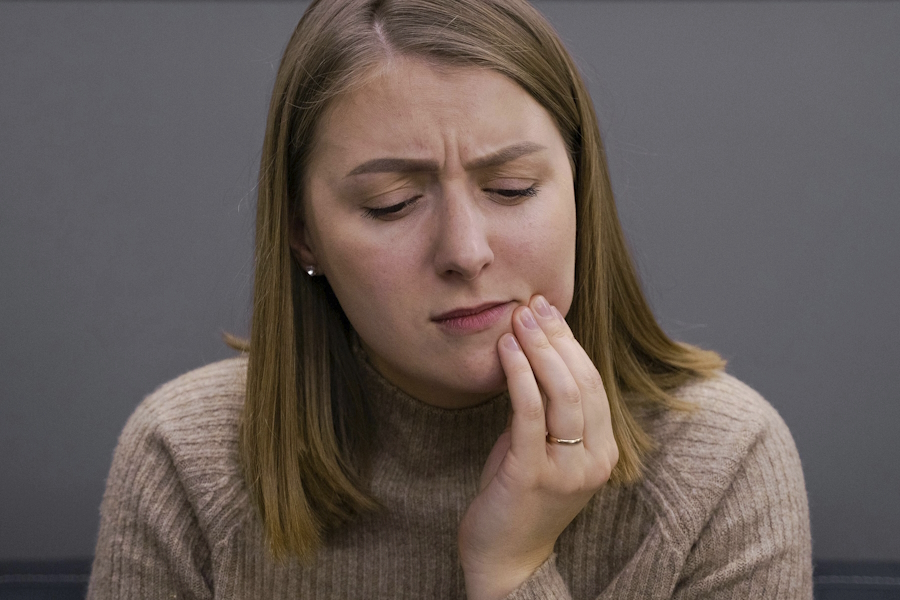 Bruxismo e serramento dentale